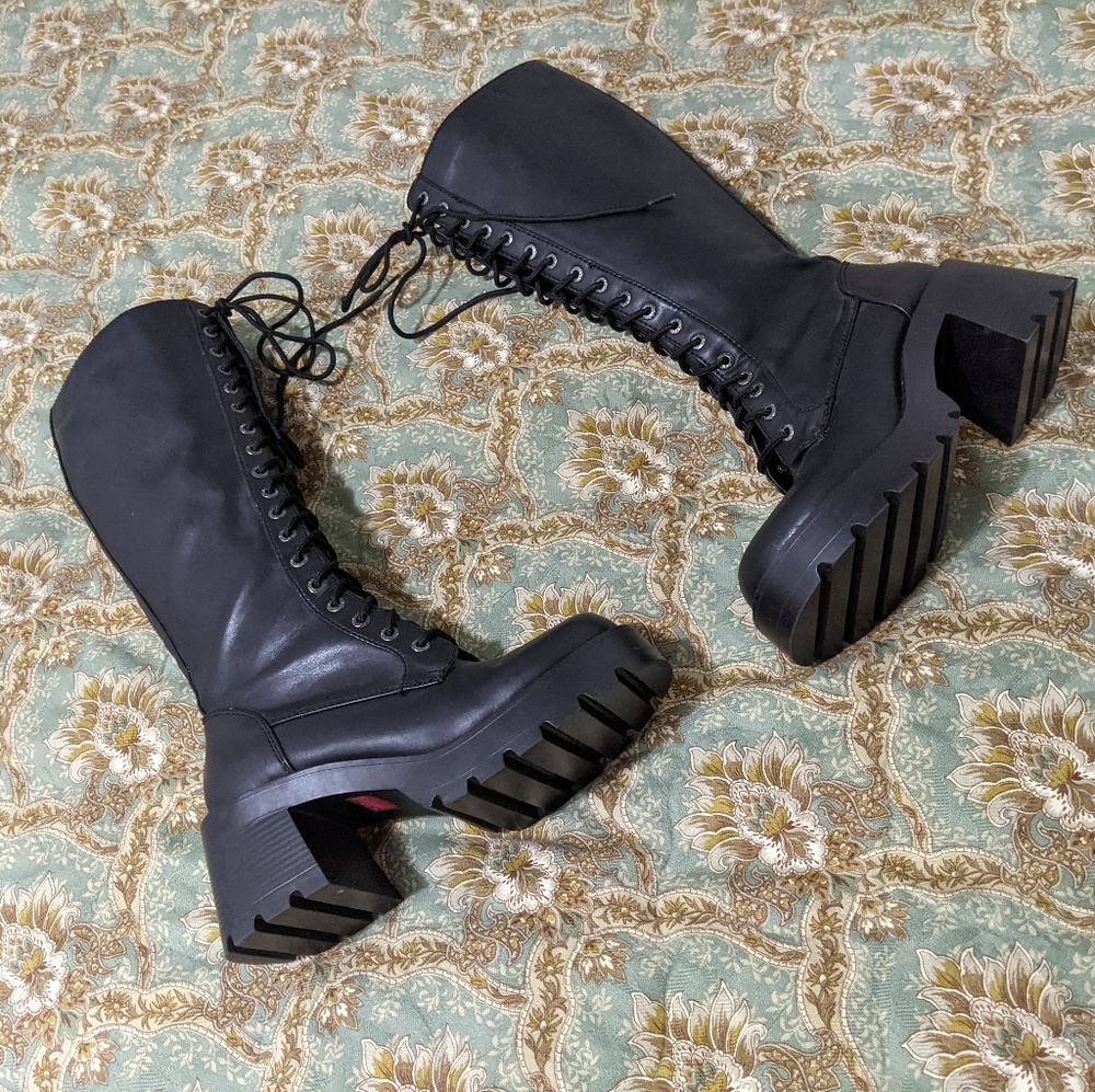 BONGO vintage black chunky platform lace up boots size 6